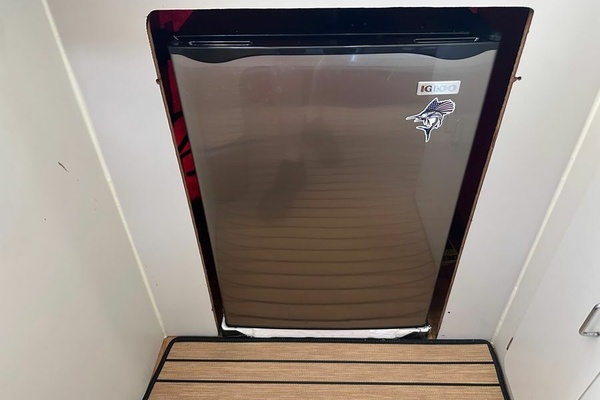 HOOKED 34ft Luhrs Yacht For Sale