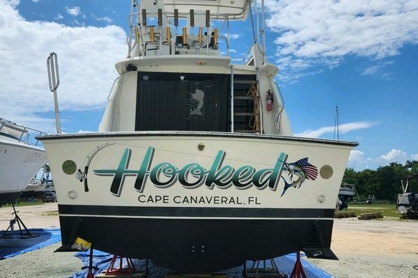 HOOKED 34ft Luhrs Yacht For Sale