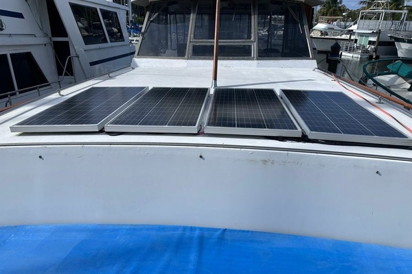 WALKING ON WATER 43ft Hatteras Yacht For Sale