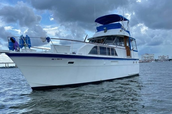 1976 Hatteras 43