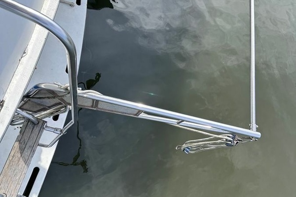 WALKING ON WATER 43ft Hatteras Yacht For Sale