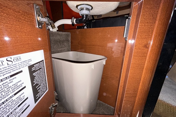 26ft Sea Ray Yacht For Sale