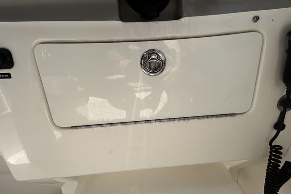 26ft Sea Ray Yacht For Sale