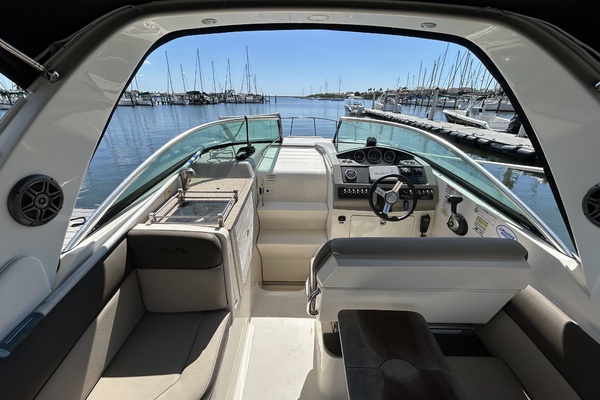 26ft Sea Ray Yacht For Sale