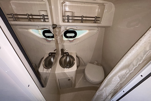 26ft Sea Ray Yacht For Sale