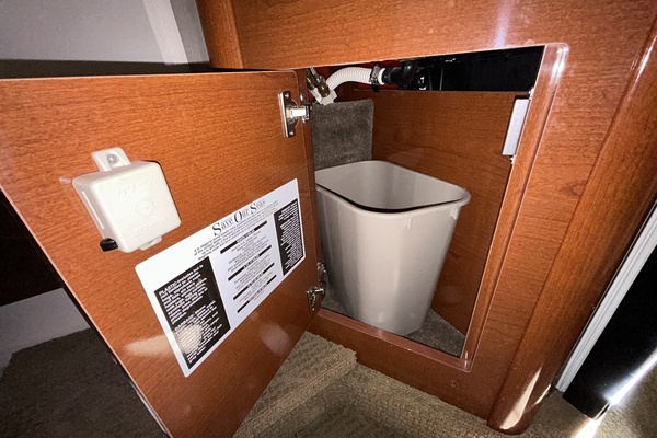 26ft Sea Ray Yacht For Sale