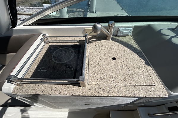 26ft Sea Ray Yacht For Sale