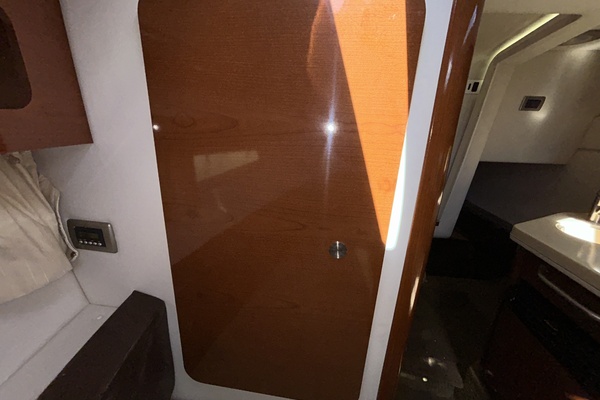 26ft Sea Ray Yacht For Sale