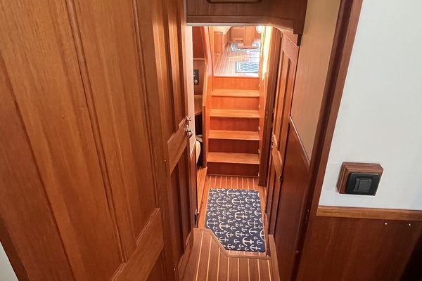 Chelsea Girl 42ft Nordic Tugs Yacht For Sale