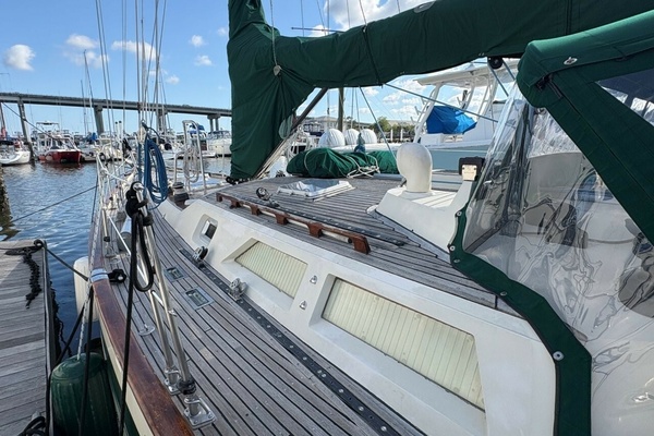 SeaQuel 44ft Norseman Yacht For Sale