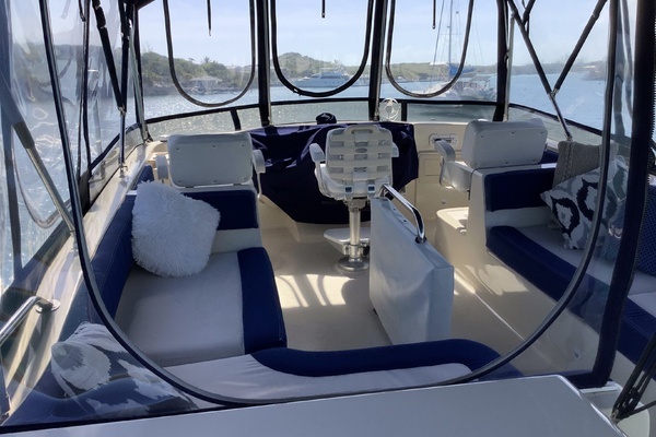 2006 Mainship 40