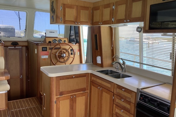2006 Mainship 40