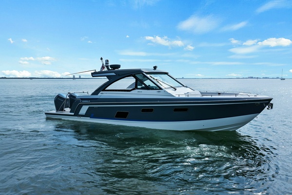 Formula 38 - Bada Beng - Exterior Profile