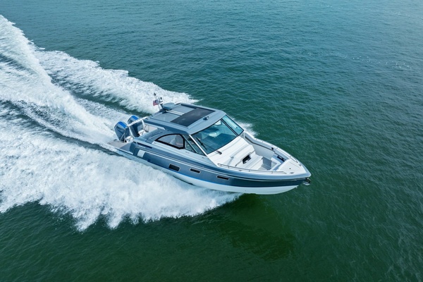 Formula 38 - Bada Beng - Exterior Profile