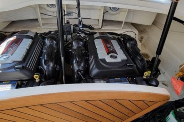 Freedom 32ft Sea Ray Yacht For Sale