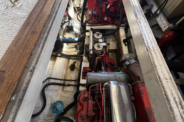 Pond Lily 32ft Grand Banks Yacht For Sale