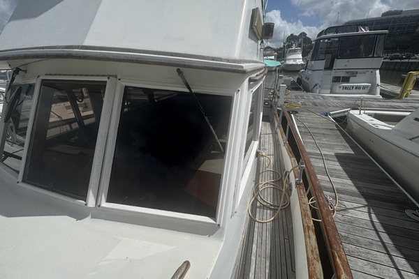 Pond Lily 32ft Grand Banks Yacht For Sale