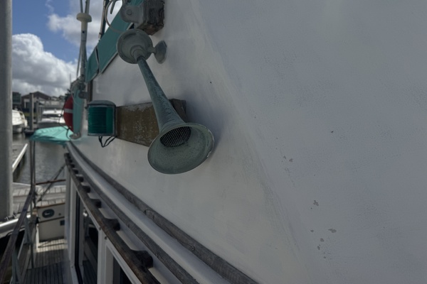 Pond Lily 32ft Grand Banks Yacht For Sale