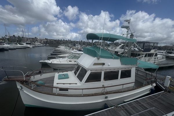 32-ft-Grand Banks-1978-32 Sedan-Pond Lily League City Texas United States  yacht for sale