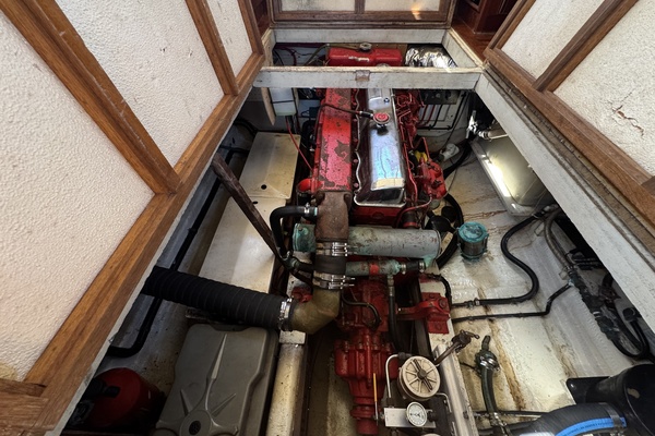 Pond Lily 32ft Grand Banks Yacht For Sale