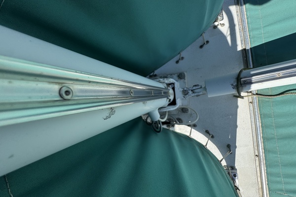 Pond Lily 32ft Grand Banks Yacht For Sale