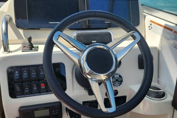 28ft Regal Yacht For Sale