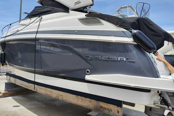 28ft Regal Yacht For Sale