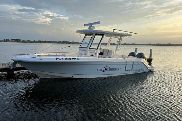 2022 Robalo 27