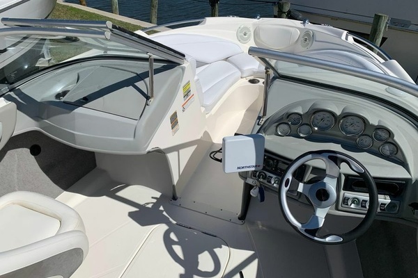 Photo of the 2008 Bayliner 