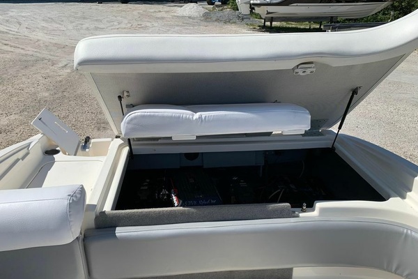 20ft Bayliner Yacht For Sale
