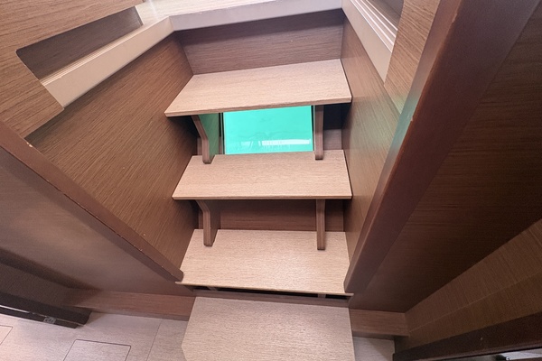 Apres Sail 42ft Lagoon Yacht For Sale