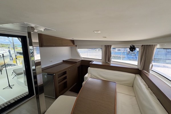 Apres Sail 42ft Lagoon Yacht For Sale