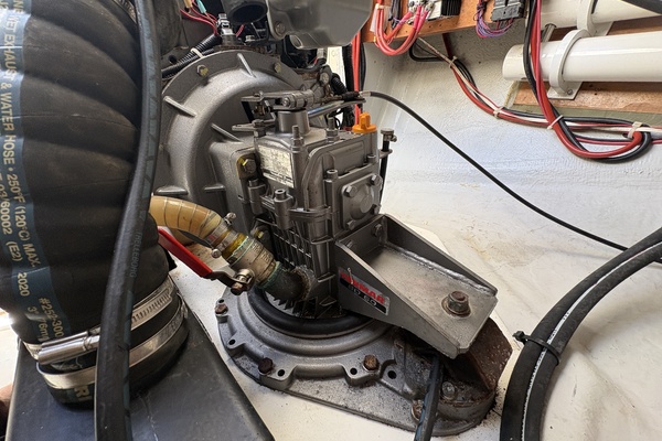 Apres Sail 42ft Lagoon Yacht For Sale