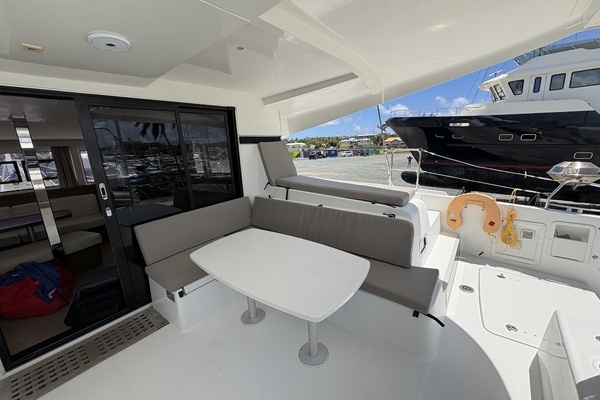 Lagoon 42 Yacht For Sale