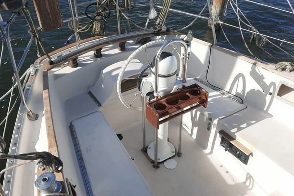 Photo of the 1984 Bayfield  "ZOPHY"