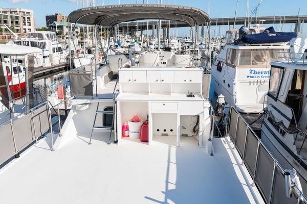 Photo of the 2001 Harbor Master 520 Coastal "CYCLING TIDES"
