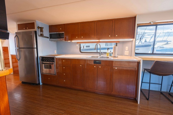 CYCLING TIDES 52ft Harbor Master Yacht For Sale