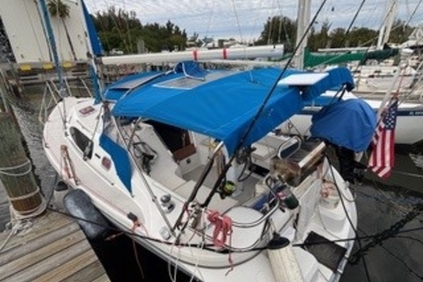 TOHTSOHNII 31ft Catalina Yacht For Sale