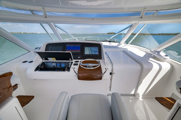 42ft Mag Bay Yacht For Sale