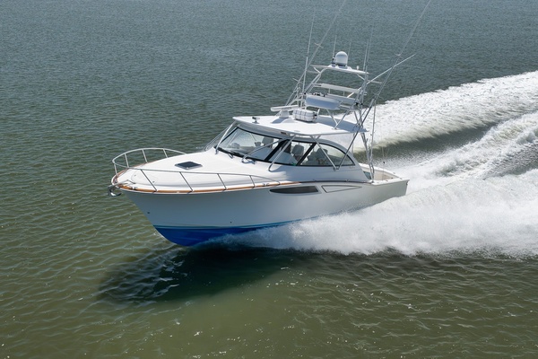 42ft Mag Bay Yacht For Sale