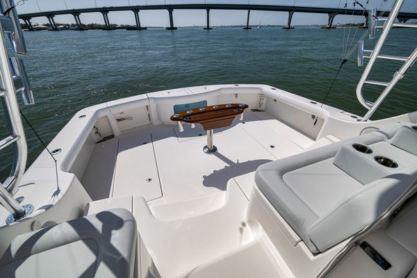 42ft Mag Bay Yacht For Sale