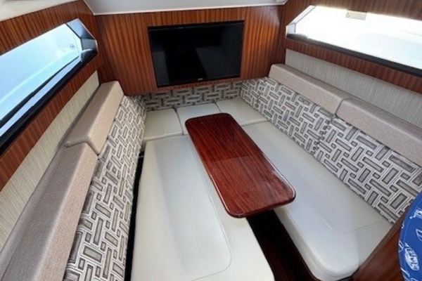 42ft Pursuit Yacht For Sale