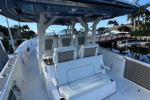 42ft Pursuit Yacht For Sale