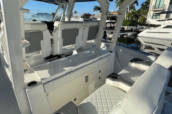 42ft Pursuit Yacht For Sale