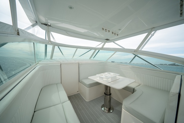 2011 Contender 40 Express