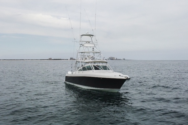 2011 Contender 40 Express