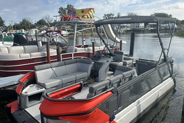 2023 Sea-Doo Switch Cruise 21