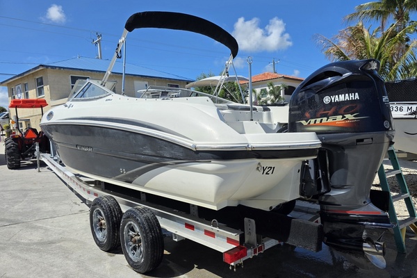 23ft Stingray Yacht For Sale