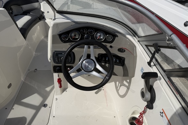 23ft Stingray Yacht For Sale