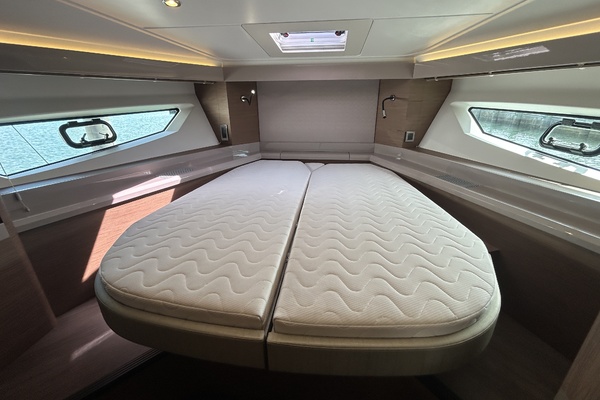 50ft Beneteau Yacht For Sale